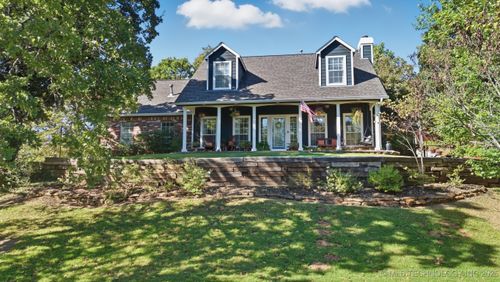 1404 N Maple Ave, Sand Springs, OK, 74063-8135 | Card Image