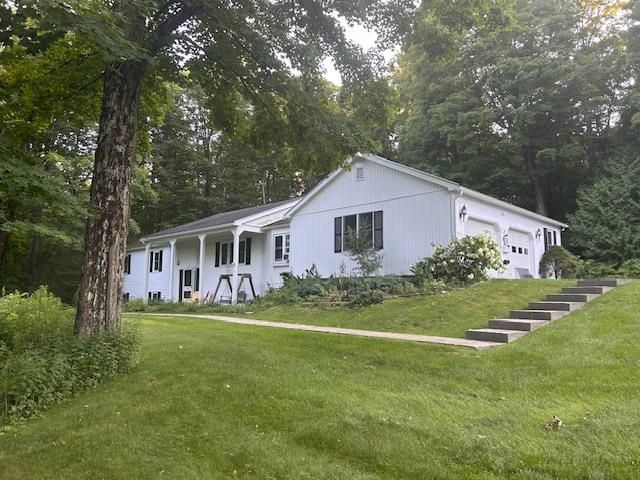 Margaret Ln, Bennington, VT 05201
