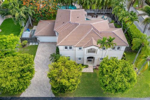 8425 Sw 138th St, Palmetto Bay, FL, 33158-1081 | Card Image