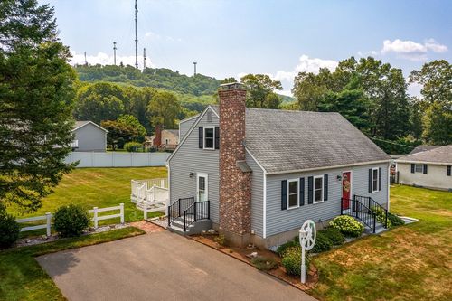 19 Sunrise Ter, Westfield, MA, 01085-4637 | Card Image