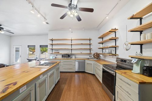 5704 Roundup Way, Lago Vista, TX, 78645-5880 | Card Image