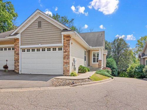 198 Thompson Avenue E, West Saint Paul, MN, 55118 | Card Image