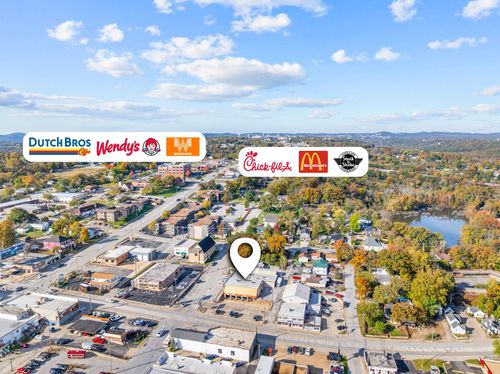 205 Veterans Blvd, Branson, MO, 65616-2093 | Card Image