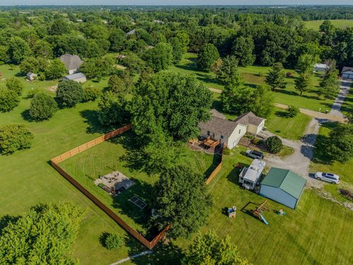 5542 Maple Leaf Dr, Fulton, MO, 65251 | Card Image