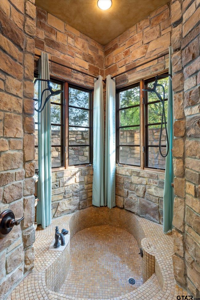 660 County Road 1334, Home with 4 bedrooms, 3 bathrooms and null parking in Pittsburg TX | Image 8