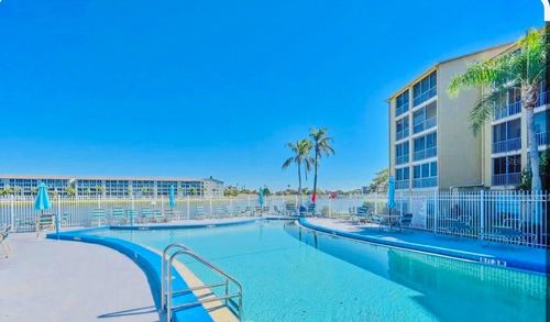 k416-3710 Lake Bayshore Dr, Bradenton, FL, 34205-5181 | Card Image