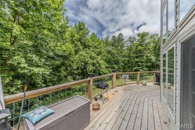 Deck with a grill | Image 61