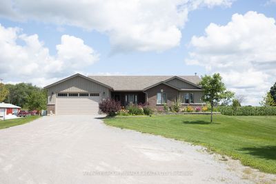 654 White Rock Rd, House other with 3 bedrooms, 2 bathrooms and 22 parking in Oakwood ON | Image 2