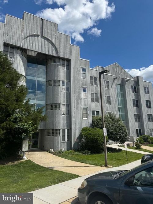 apt-7-5215 Le Parc Dr, WILMINGTON, DE, 19809-2775 | Card Image