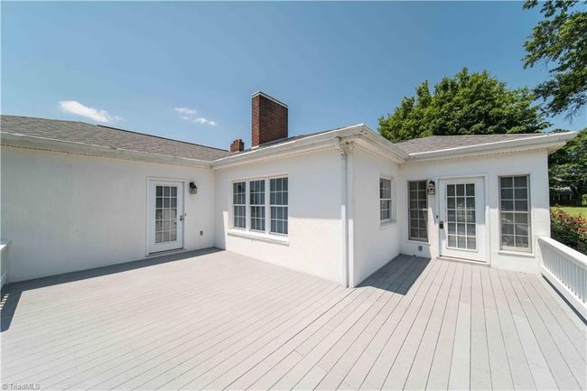 2025 W Main St, House other with 3 bedrooms, 2 bathrooms and null parking in Yadkinville NC | Image 18