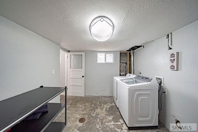 462 Ne Main St, House other with 4 bedrooms, 2 bathrooms and 1 parking in Blackfoot ID | Image 28