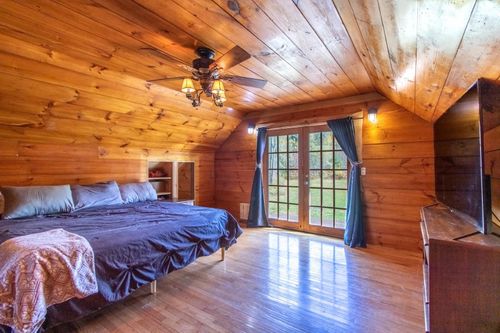 882 Toad Pond Rd, Morgan, VT, 05853-9629 | Card Image