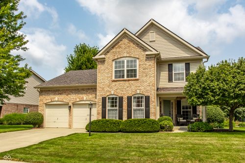 12464 Gladecrest Dr, Carmel, IN, 46033-8224 | Card Image