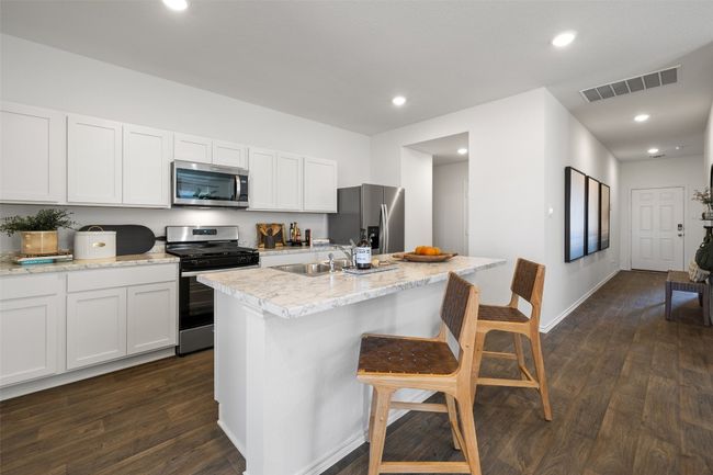 827 Arnold Loop, House other with 3 bedrooms, 2 bathrooms and 2 parking in Uhland TX | Image 17