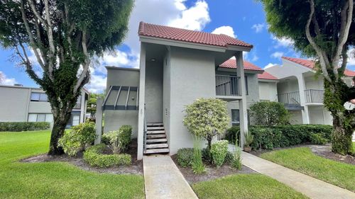 apt-201-5540 Fairway Park Dr, Boynton Beach, FL, 33437-1761 | Card Image