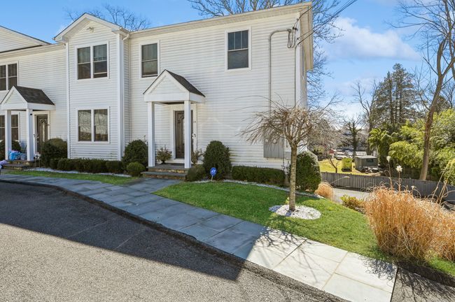 A - 20 Lower Rocks Ln, Condo with 3 bedrooms, 3 bathrooms and null parking in Norwalk CT | Image 33