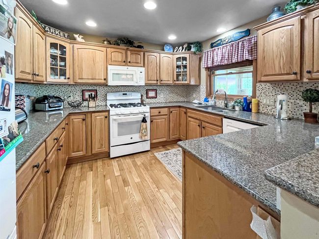 23-28 Broadview Dr, House other with 4 bedrooms, 3 bathrooms and null parking in LANARK IL | Image 13
