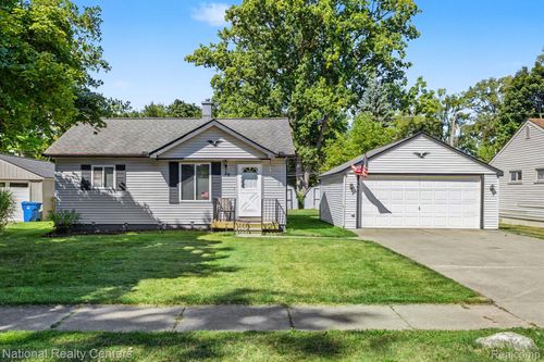 29 Doremus Avenue, Waterford Charter Township, MI, 48328 | Card Image