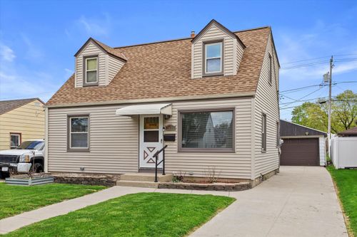 3434 S 2nd St, MILWAUKEE, WI, 53207-3236 | Card Image