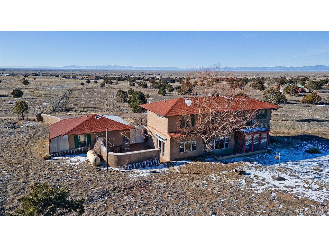 Residential in Crestone 4
