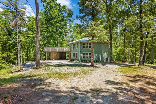 484 Mountain Stream Ln, Lakemont, GA, 30552-2979 | Card Image