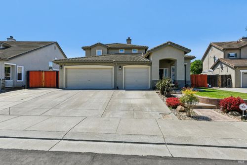 2035 Rehrmann Dr, Dixon, CA, 95620-2510 | Card Image