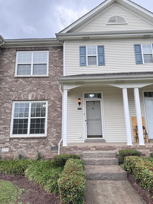 1010 Mckenna Dr, Thompsons Station, TN, 37179-5380 | Card Image
