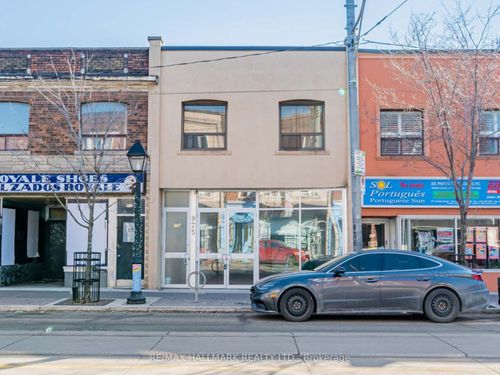 975 College St, Toronto, ON, M6H1A6 | Card Image