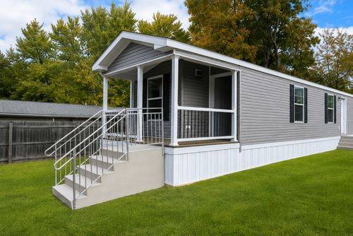 425 Oregon Ave, Erie, PA, 16505-1929 | Card Image