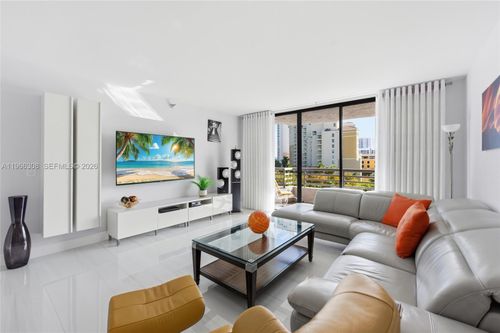 714-3300 Ne 191st St, Aventura, FL, 33180-2443 | Card Image