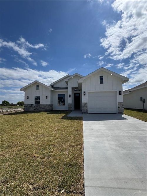 17962 Redwood St, Harlingen, TX, 78552-1455 | Card Image