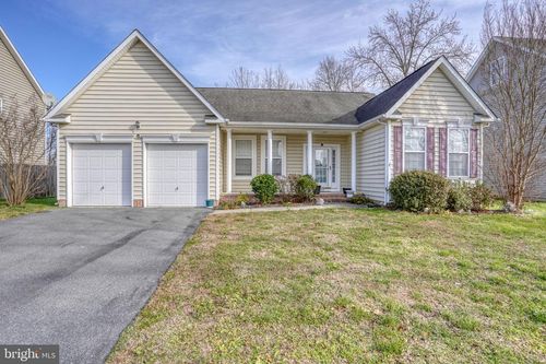 1302 Trice Meadows Cir, DENTON, MD, 21629-1428 | Card Image