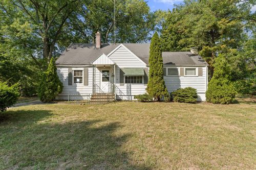 1615 Maple St, Niles, MI, 49120-3658 | Card Image