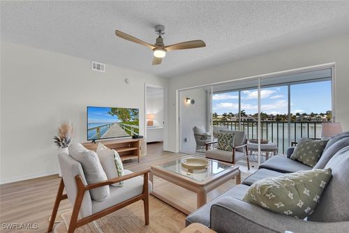 c205-10682 Gulf Shore Dr, NAPLES, FL, 34108-3031 | Card Image