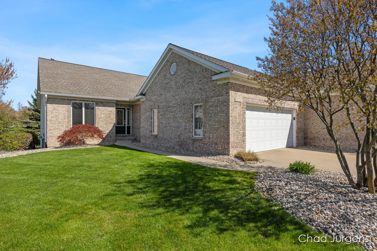 Del Mar Village Dr, Grandville, MI 49418