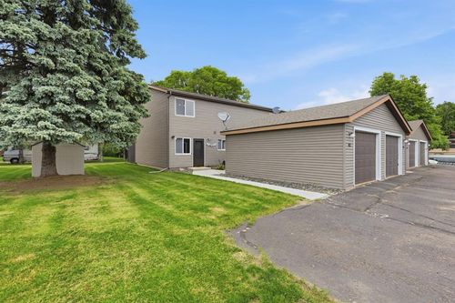 4a-333 Odanah Ave, New Richmond, WI, 54017-1474 | Card Image