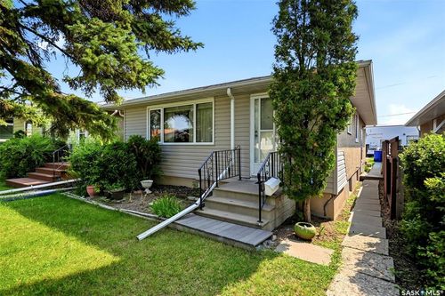 273 Angus St, Regina, SK, S4R3K5 | Card Image