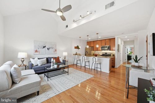 apt-3-302 Todd Pl Ne, WASHINGTON, DC, 20002-1431 | Card Image