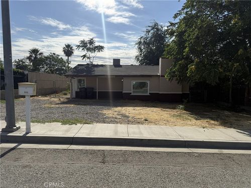 832 N Almond Way, Banning, CA, 92220-2652 | Card Image