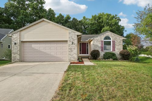 509 Coventry Cir, Dexter, MI, 48130-1075 | Card Image