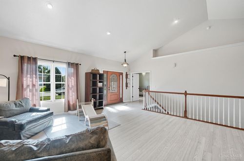 4533 Audrey Ct, Middletown, OH, 45042-2799 | Card Image