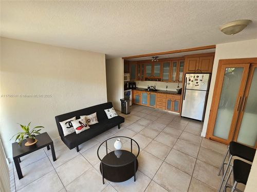 apt-1b-4550 Nw 79th Ave, Doral, FL, 33166-6312 | Card Image
