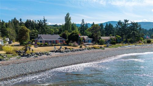 7914 Lantzville Rd, Lantzville, BC, V0R2H0 | Card Image