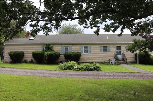19 Vincent Street, Middletown, RI, 02842 | Card Image