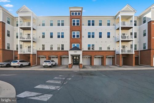 unit-302-41895 Cathedral Valley Sq, ALDIE, VA, 20105-3212 | Card Image