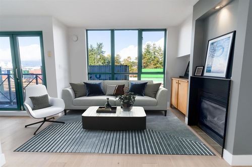 204-55 Alexander St, Vancouver, BC, V6A1B2 | Card Image