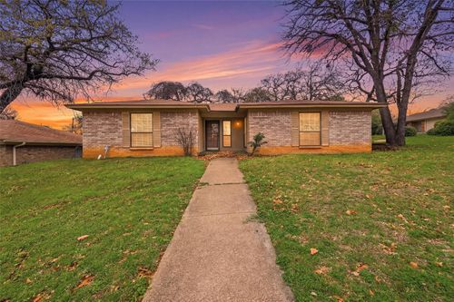 4300 Spring Hill Ln, Arlington, TX, 76016-4415 | Card Image