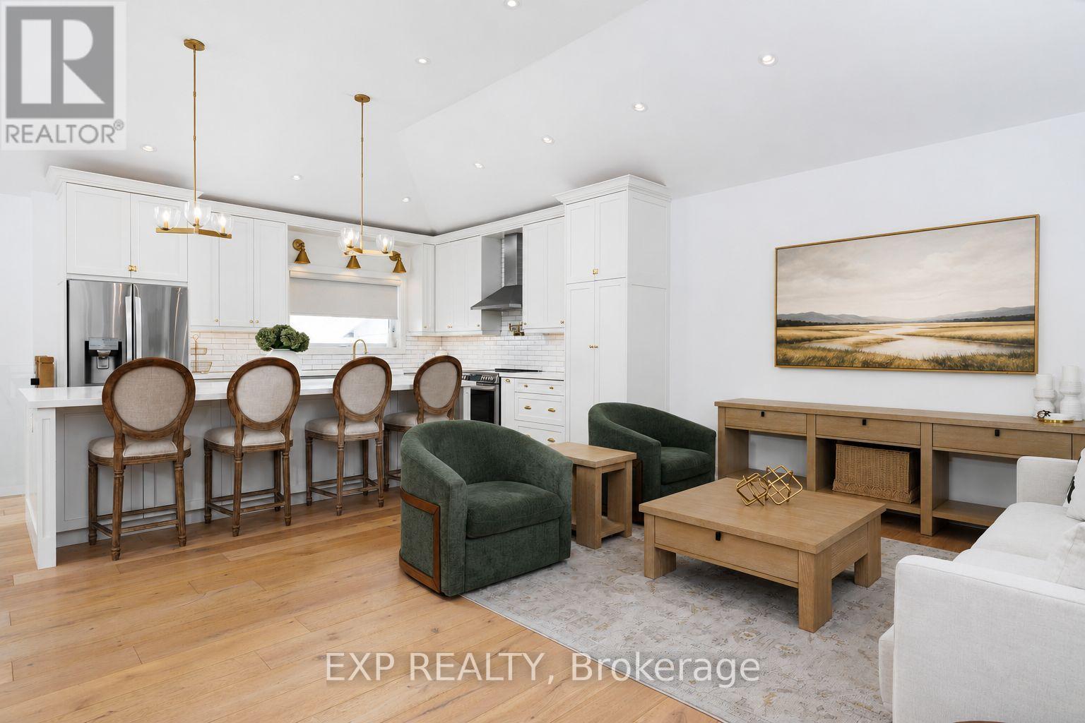 Residential in Mississauga (Applewood) 3