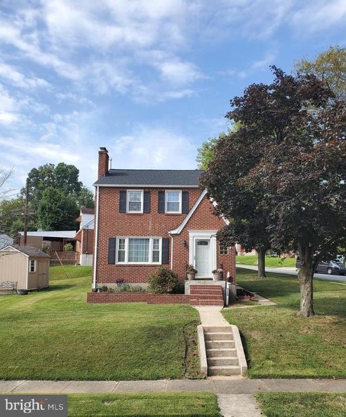 8220 Analee Ave, Baltimore, MD, 21237-1612 | Card Image