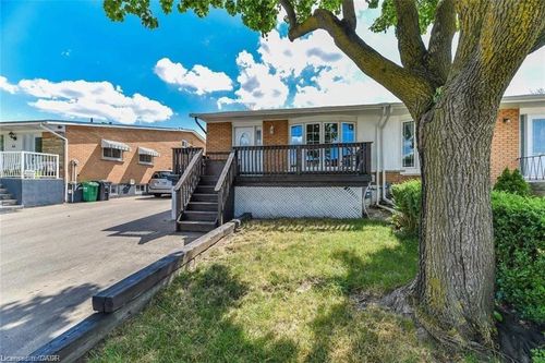 46 Sharon Crt, Brampton, ON, L6W3B7 | Card Image